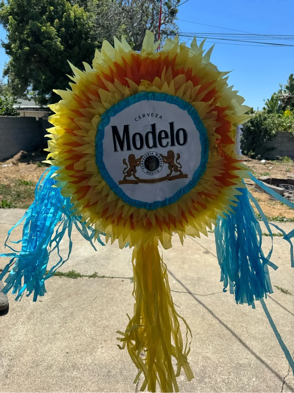 MODELO BEER PARTY PIÑATA 21 IN ROUND